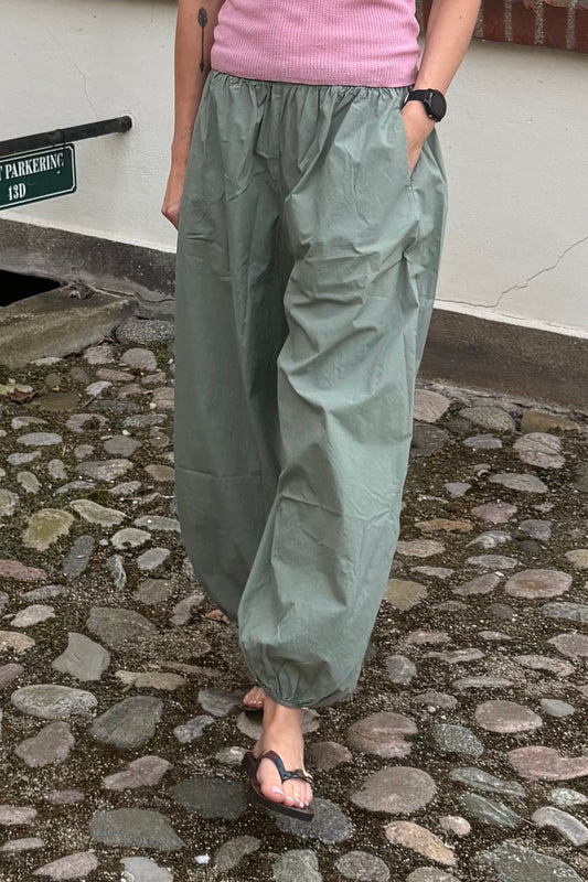Emma Pants Army
