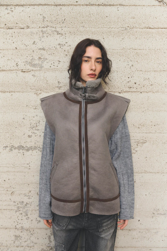 Miley Vest Grey