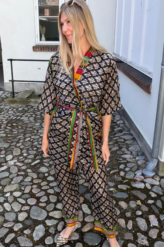 Sæt i silke no. 2