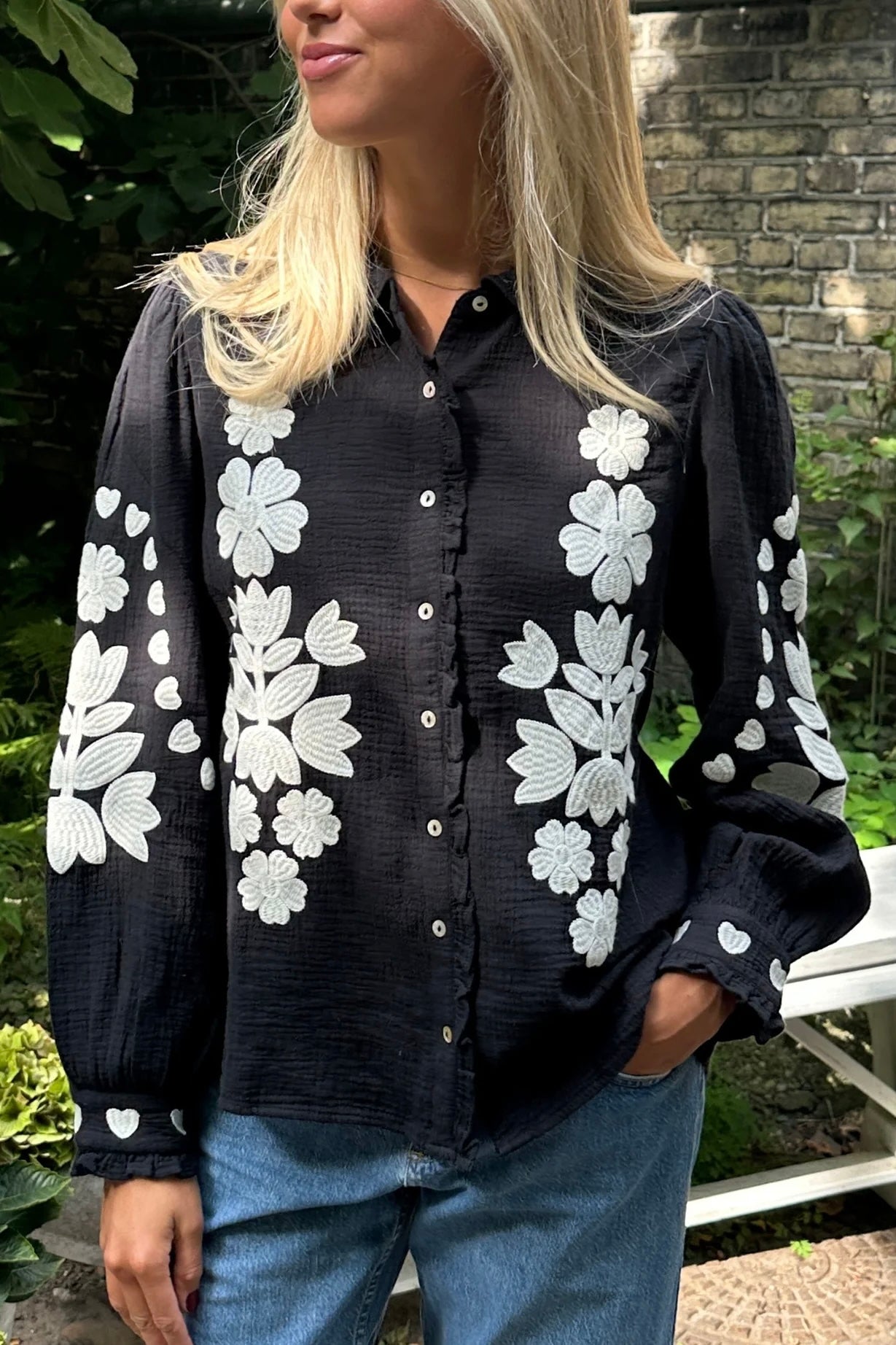 Rea Shirt Black