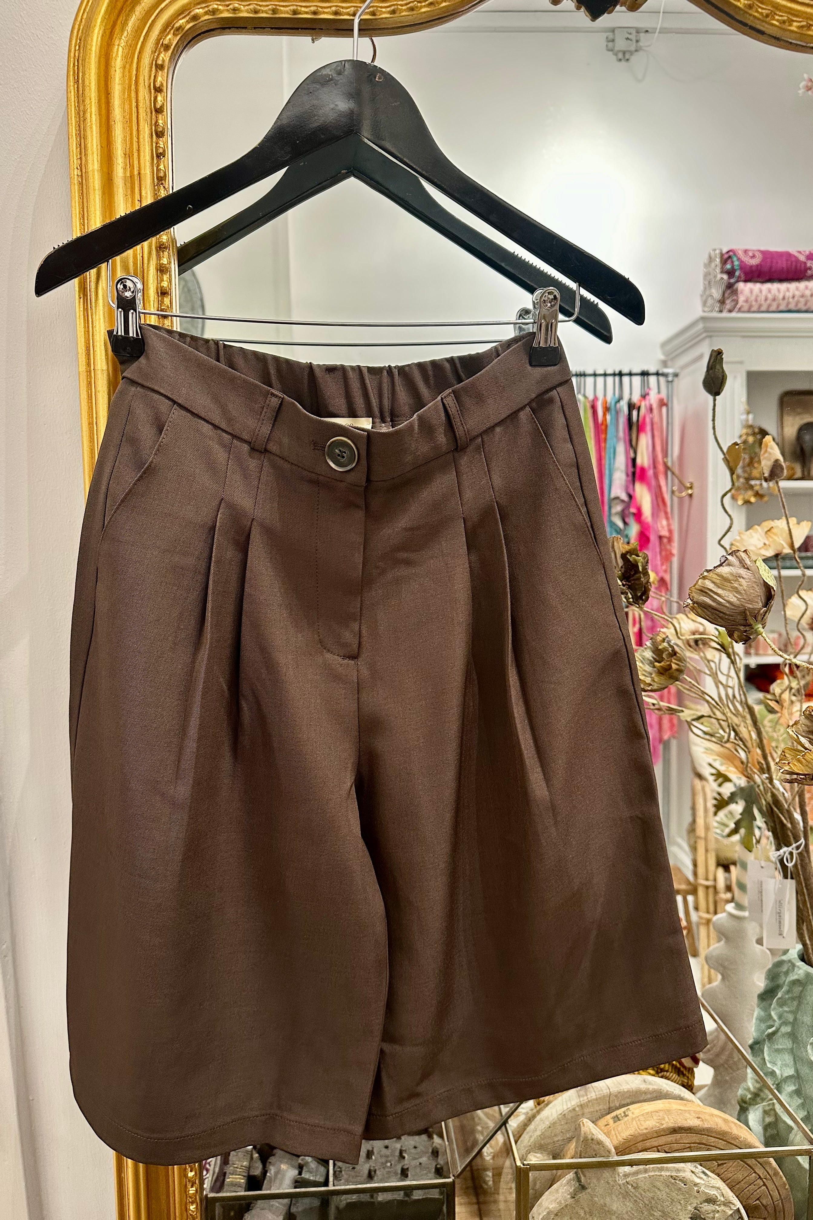 Monica Long Shorts Choko