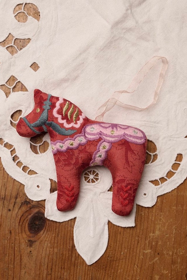 Horse Silk Onament Rød