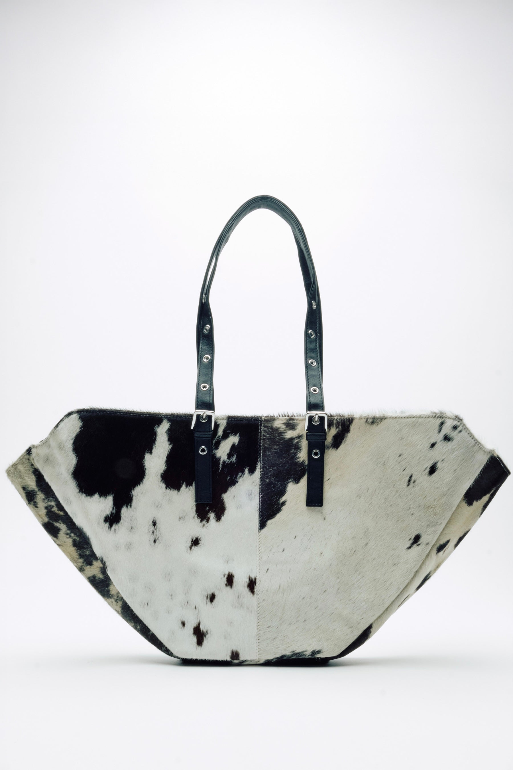 Nora Cow Black