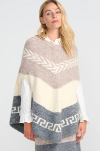 Kunis Poncho