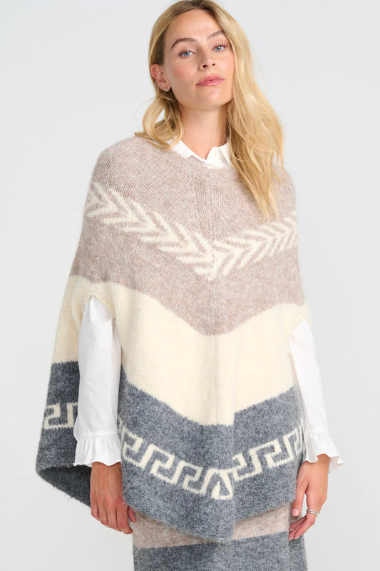 Kunis Poncho