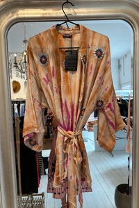 Dubai kimono Kort No. 2