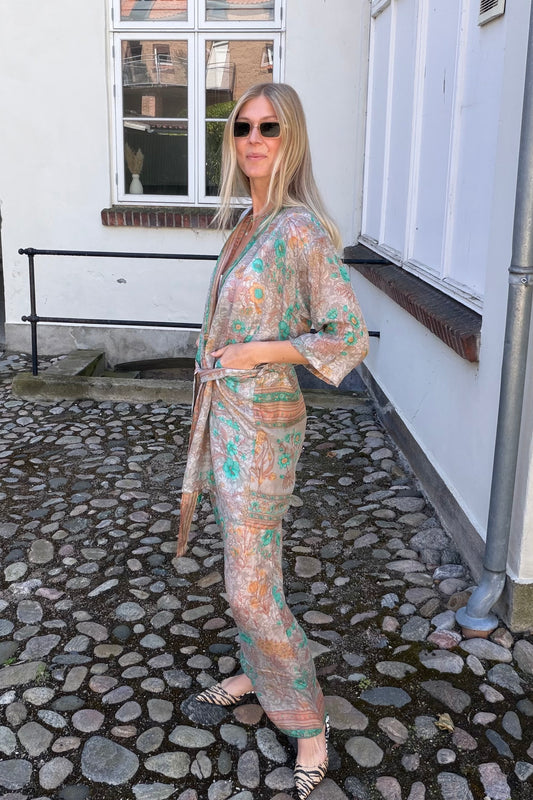 Sæt i silke no. 3