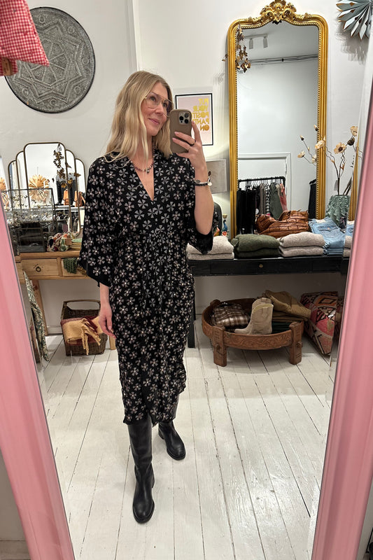 Juno Silk Sparkling Black No. 11 M/L