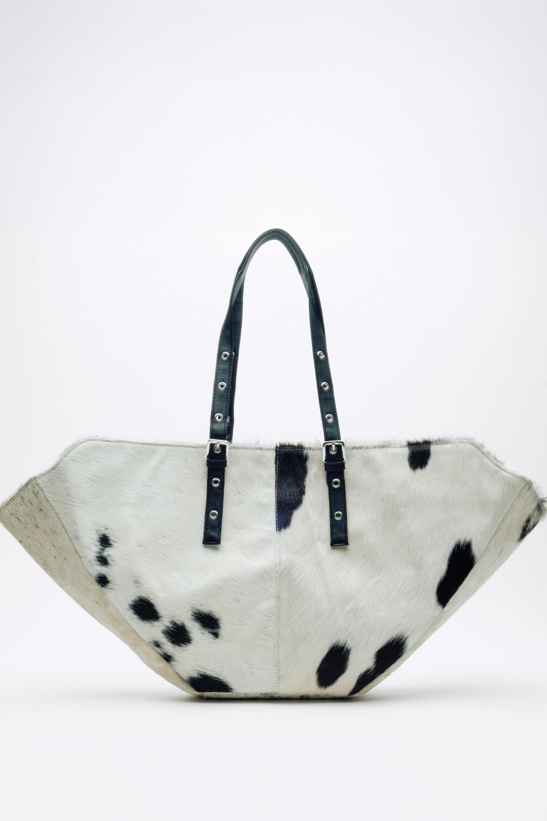Nora Cow Black