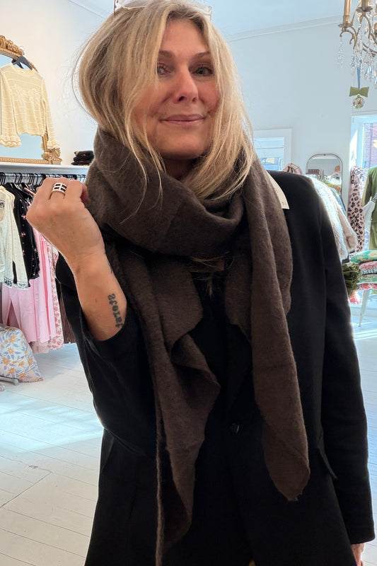 Tørklæde oversized brun