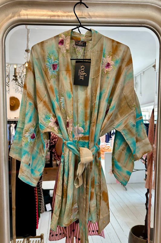 Dubai kimono Kort No. 1