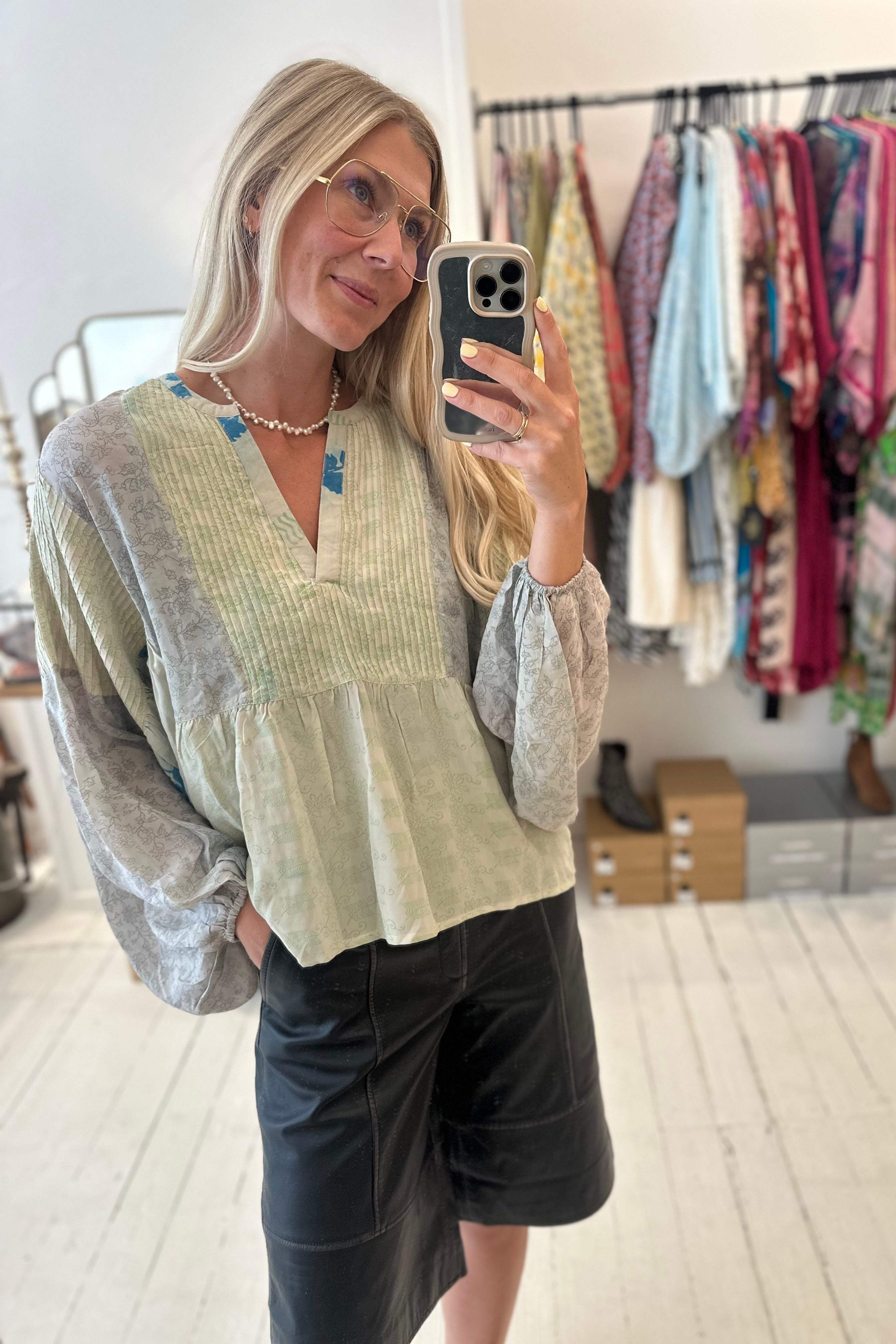 Bibi balloon silk top No. 42