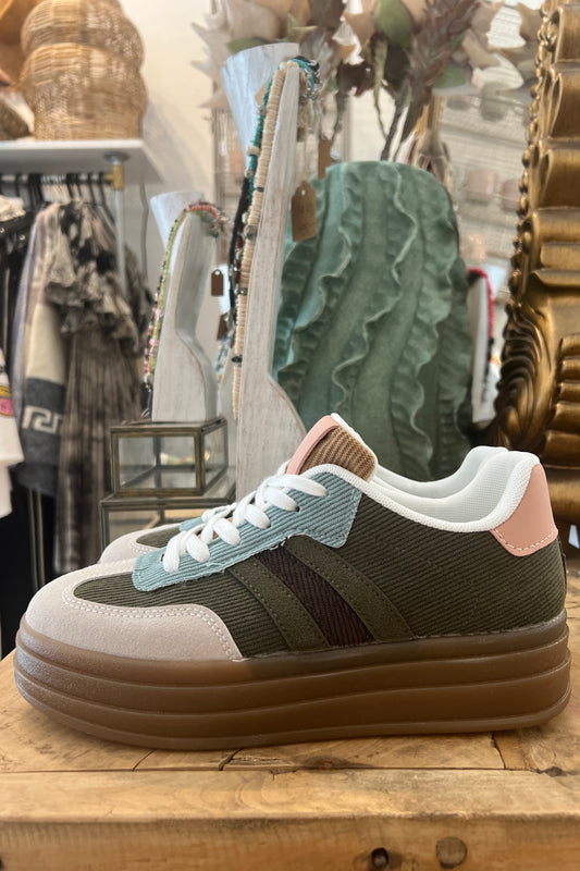 Sneakers Army