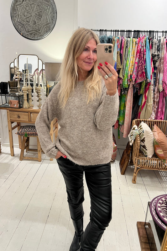 Ily o pullover beige