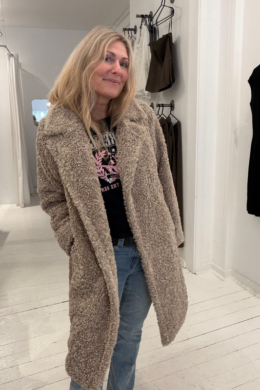 Mindy Taupe