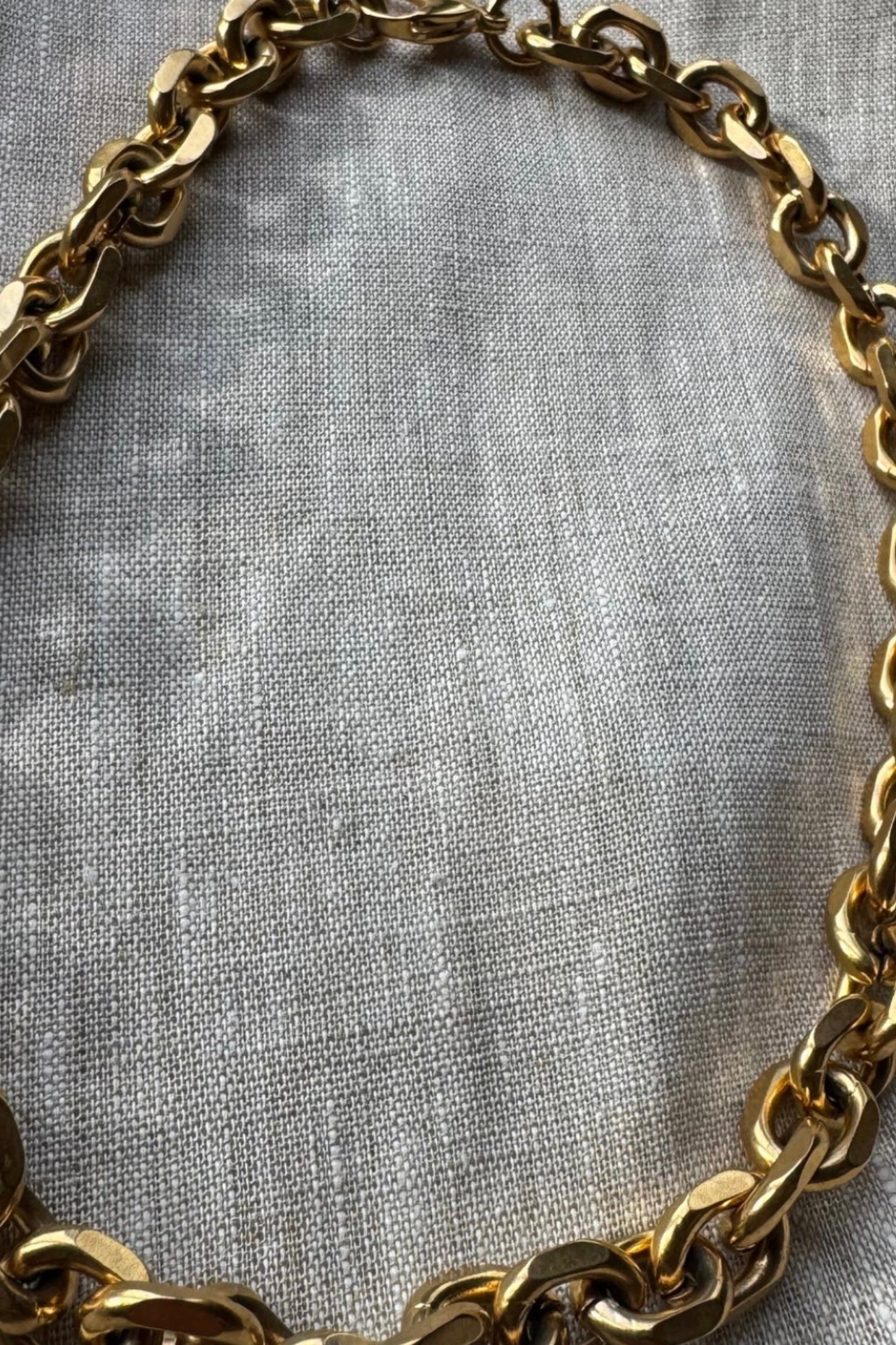 Bred chunky chain - 18 karat guldbelagt rustfrit stål