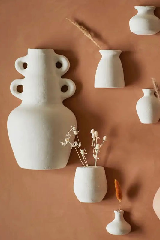 Væghængt vase