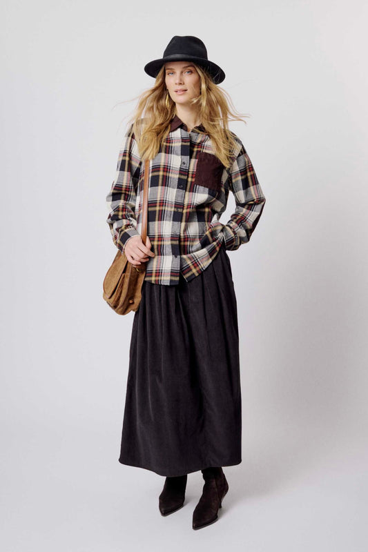 Amalie Shirt Check
