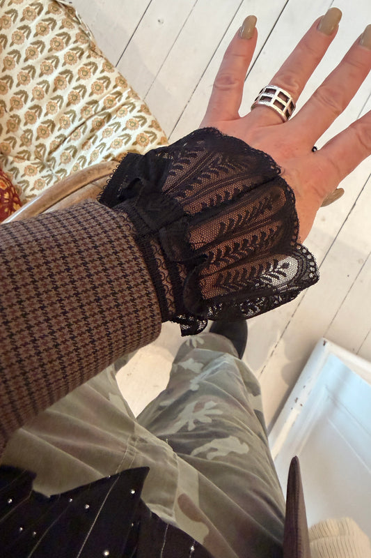 Lace cuffs