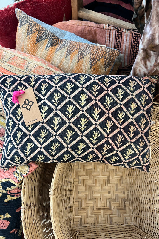 Kantha Pude 30x50 no. 74