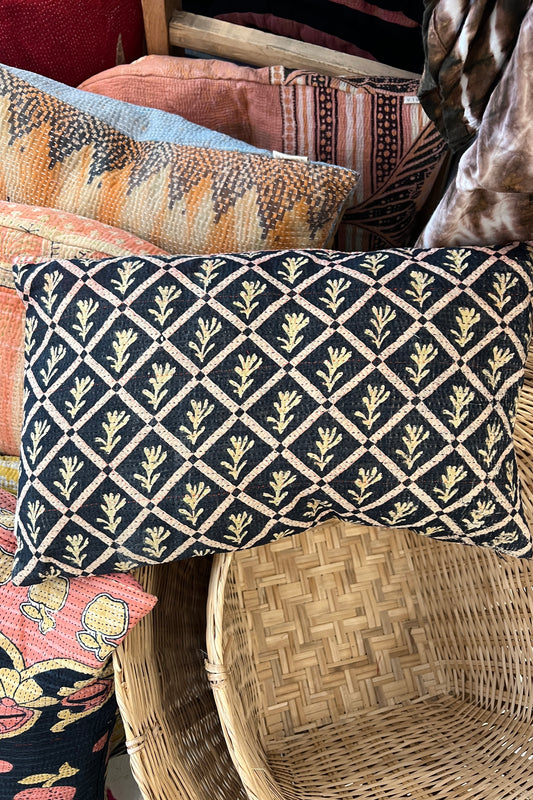 Kantha Pude 30x50 no. 74