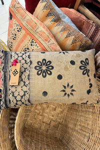 Kantha Pude 30x50 no. 75