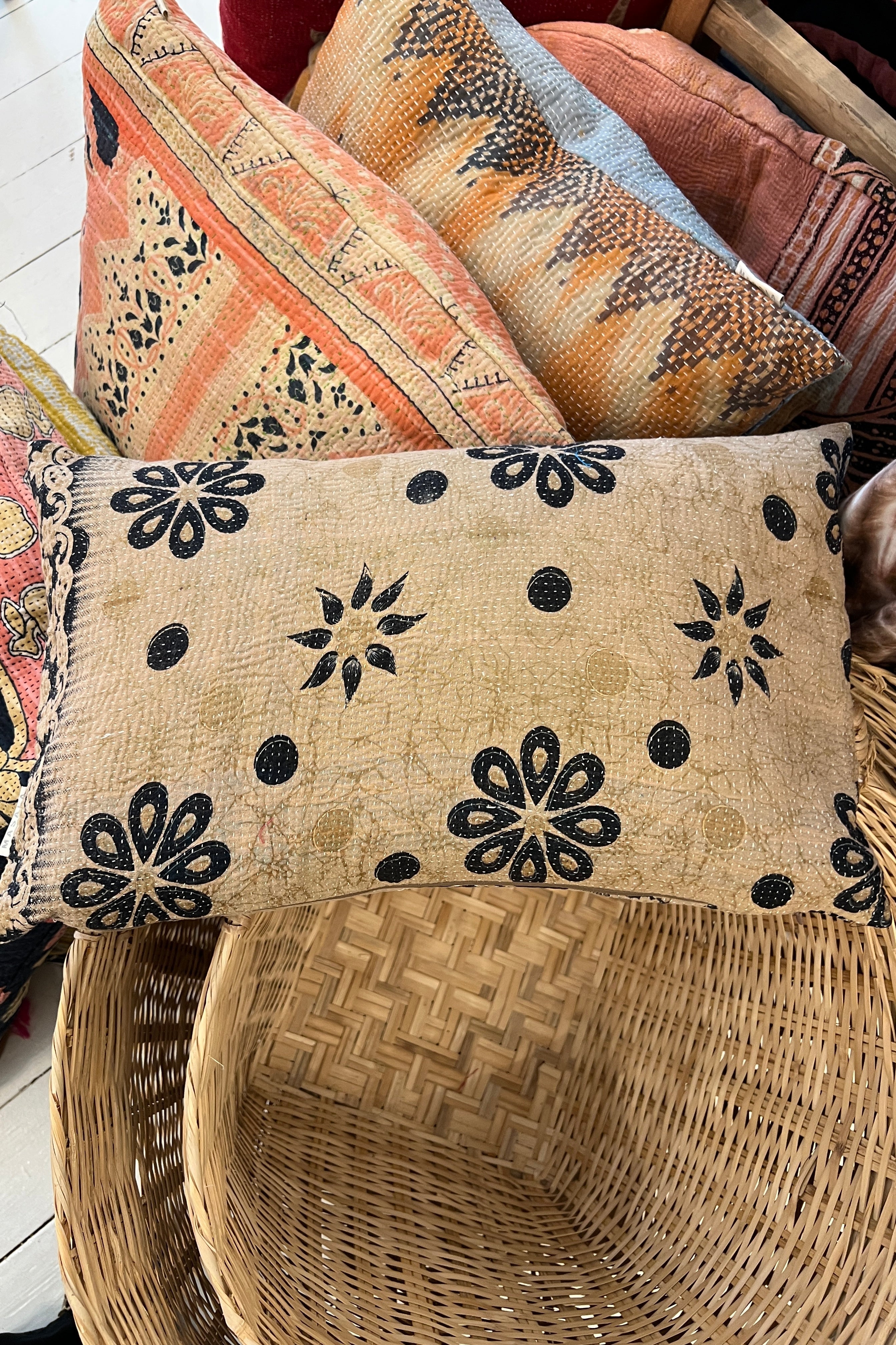 Kantha Pude 30x50 no. 75