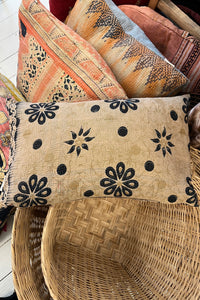 Kantha Pude 30x50 no. 75