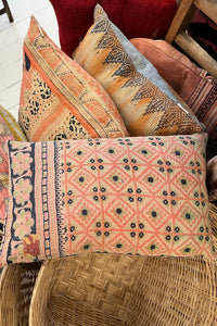 Kantha Pude 30x50 no. 77