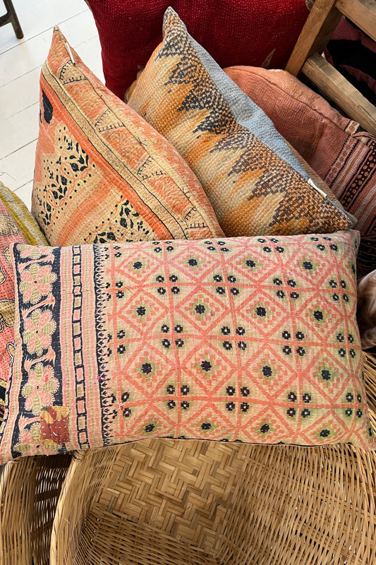 Kantha Pude 30x50 no. 77