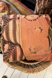 Kantha Pude 60x60 no. 66