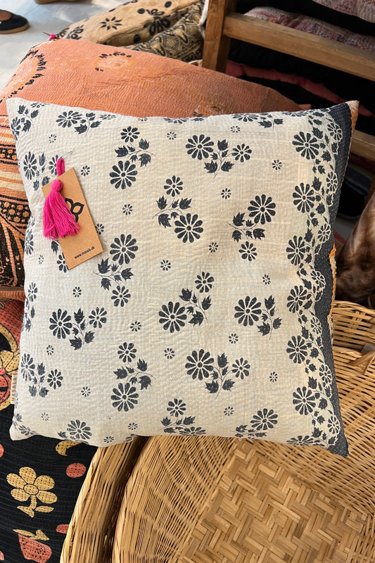 Kantha Pude 45x45 No. 46